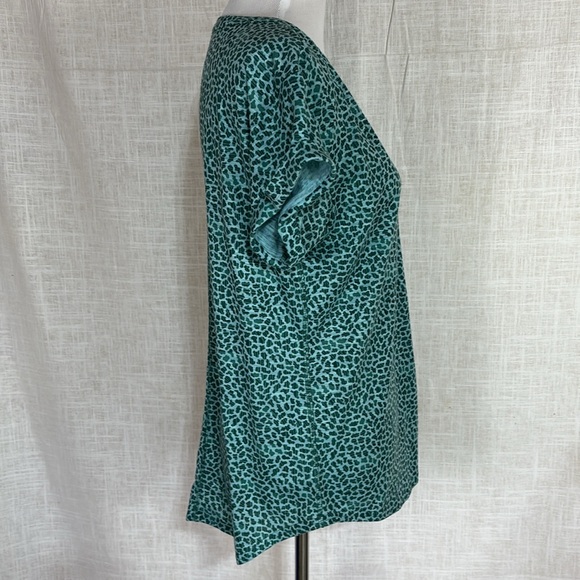 LL Bean “streamside” short-sleeve split neck tee - Picture 3 of 6